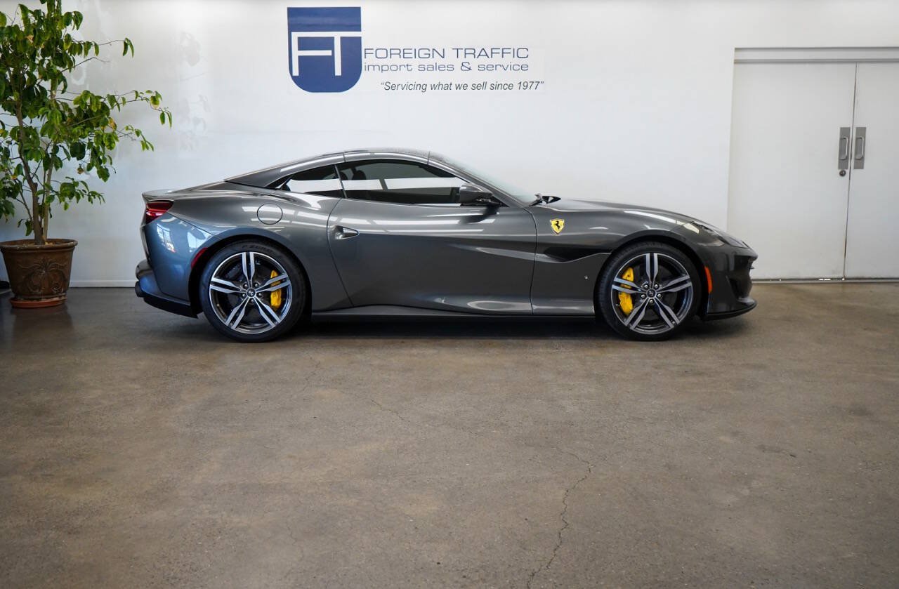 Used 2019 Ferrari Portofino RWD image 20