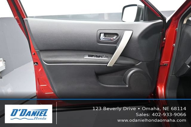Used 2011 Nissan Rogue S AWD/4WD image 23