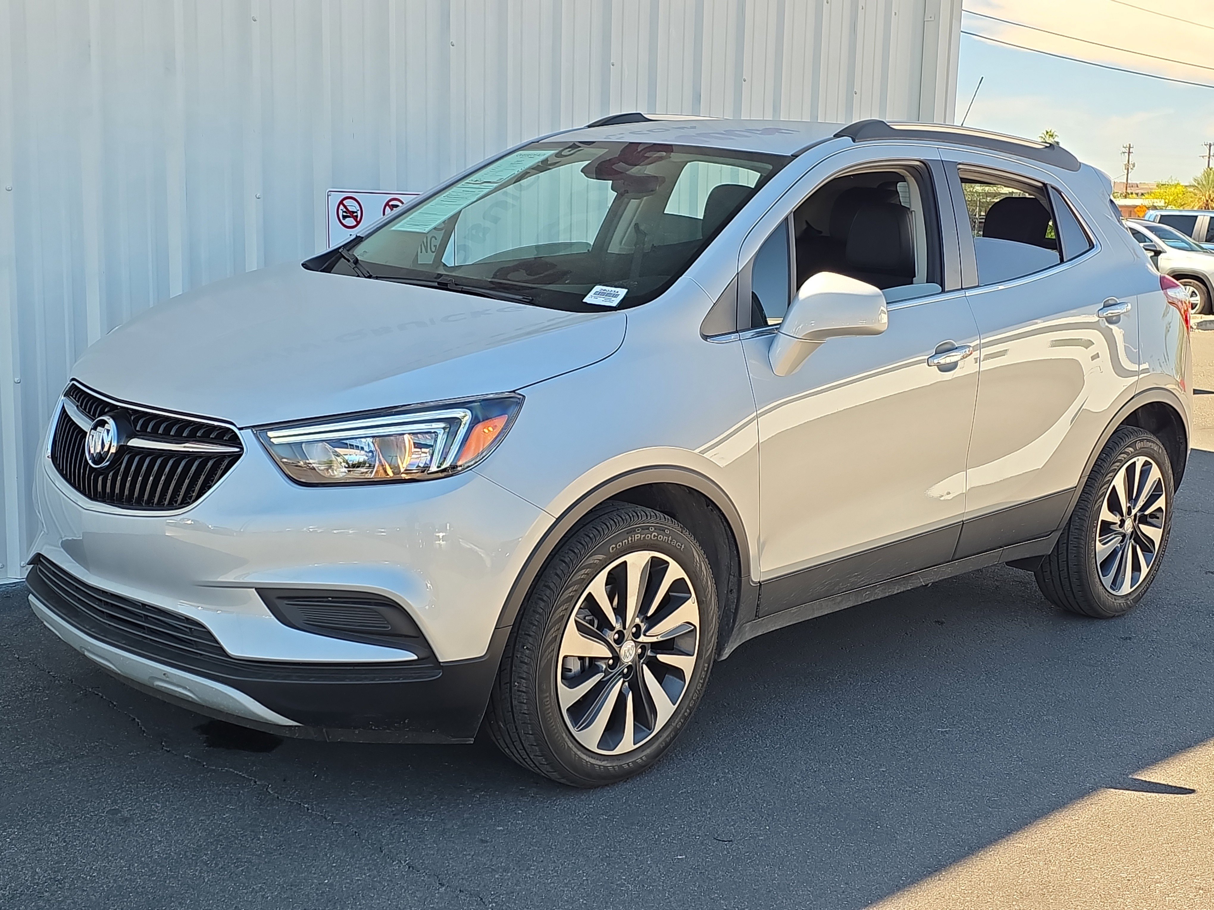 Used 2022 Buick Encore Preferred w/ Safety Package image 3