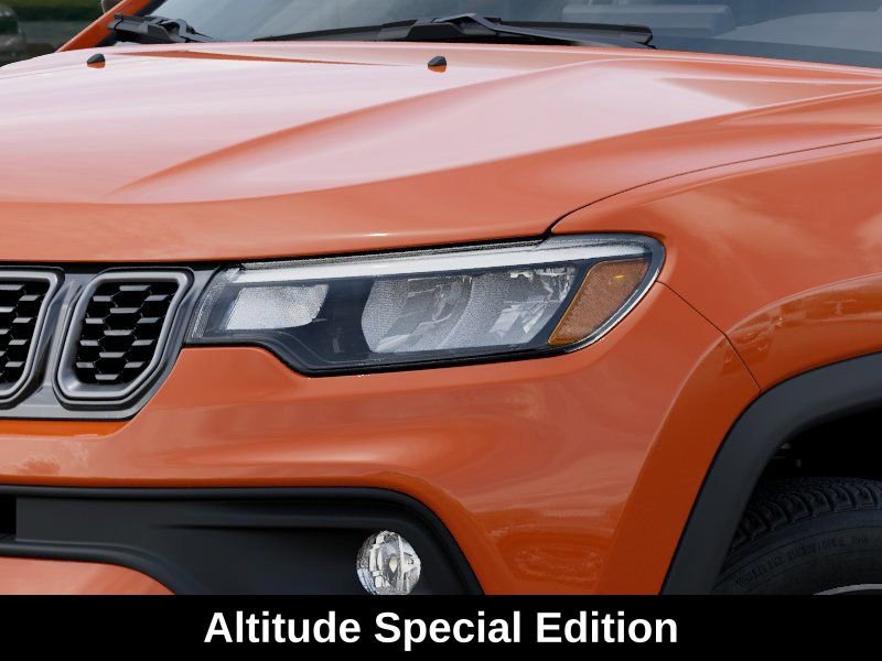 New 2026 Jeep Compass Altitude image 10