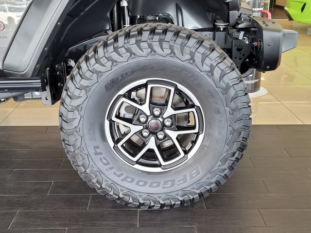 New 2024 Jeep Wrangler Unlimited Rubicon w/ Capability Package image 3