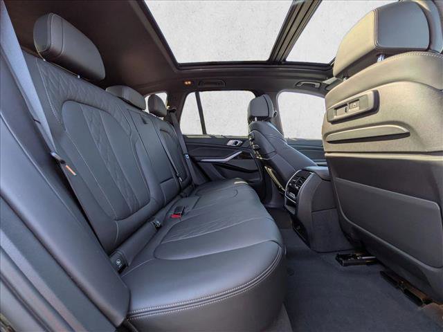 Used 2023 BMW X5 xDrive40i w/ Executive Package image 21