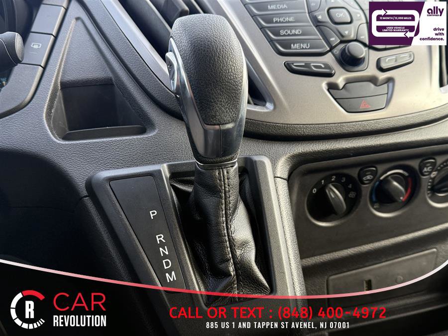 Used 2019 Ford Transit 150 XLT image 17