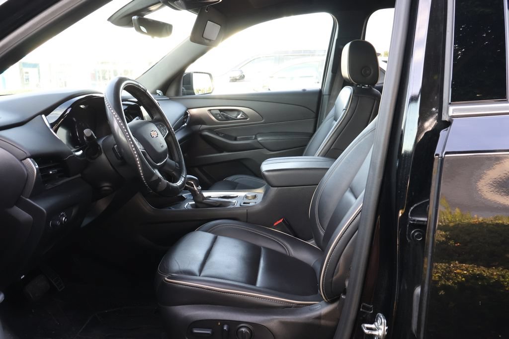 Certified 2023 Chevrolet Traverse Premier AWD/4WD image 9