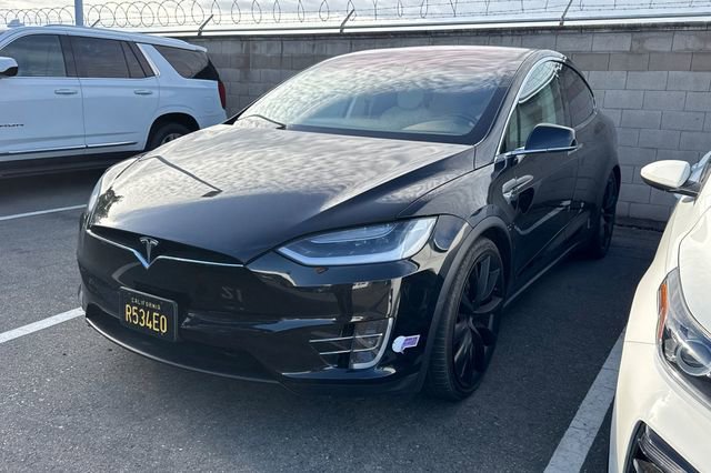 Used 2018 Tesla Model X 75D AWD/4WD image 8