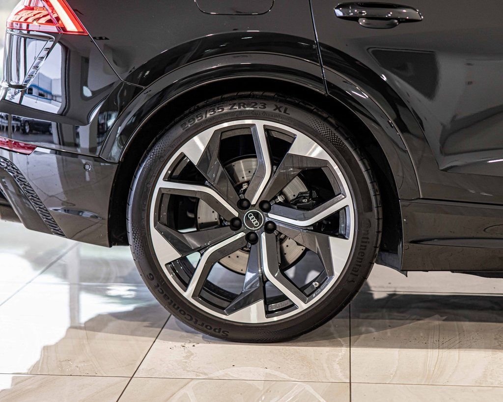 Used 2022 Audi RS Q8 w/ Carbon Optic Package image 12