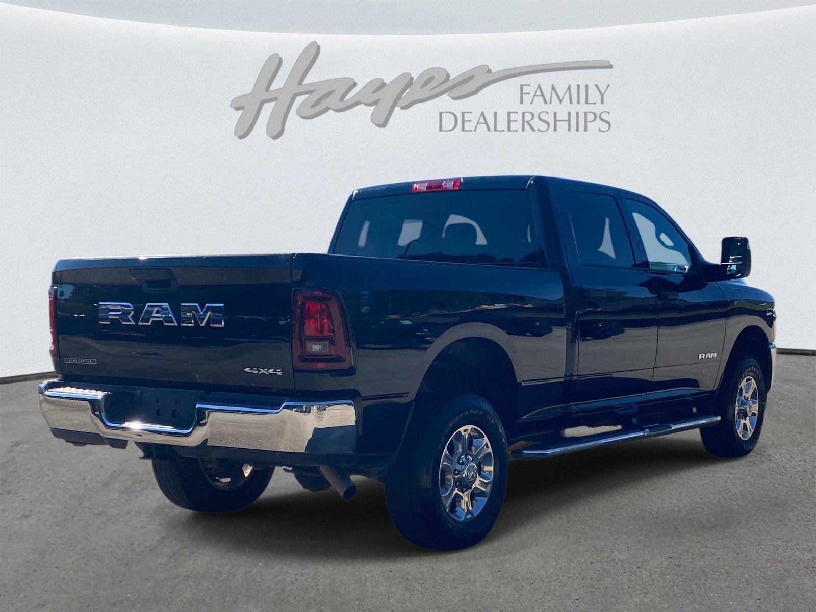 Used 2026 RAM 2500 Big Horn AWD/4WD image 3