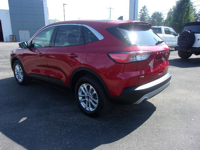 Certified 2022 Ford Escape SE w/ Convenience Package AWD/4WD image 3