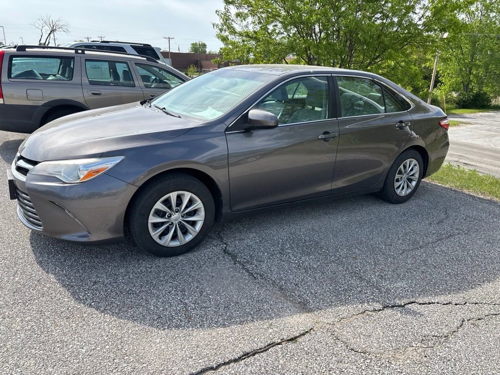 Used 2016 Toyota Camry LE