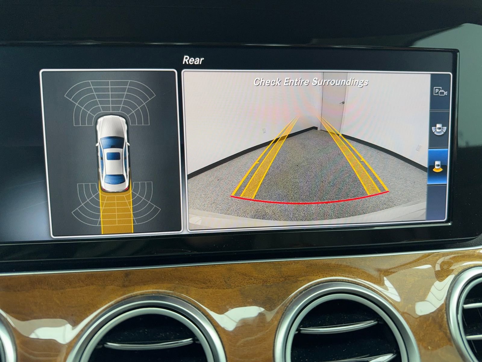 Used 2017 Mercedes-Benz E 300 image 29