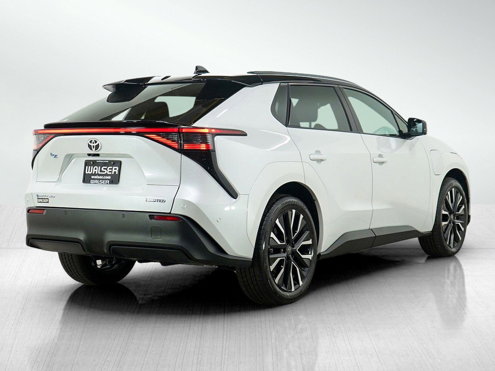 Used 2026 Toyota bZ AWD/4WD image 5