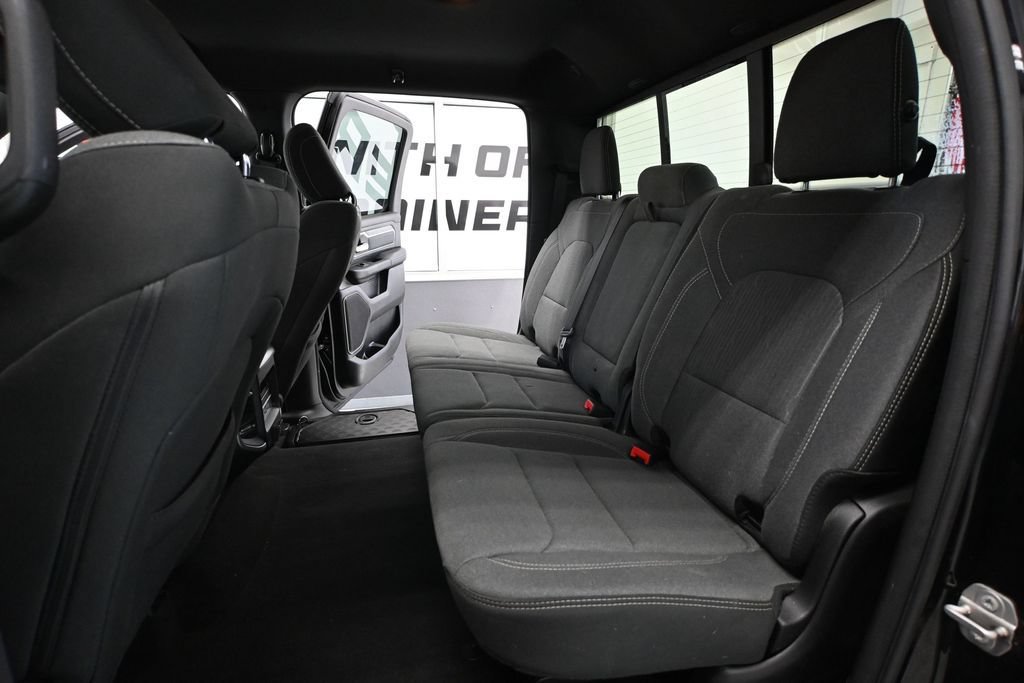 Used 2022 RAM 1500 Big Horn AWD/4WD image 45