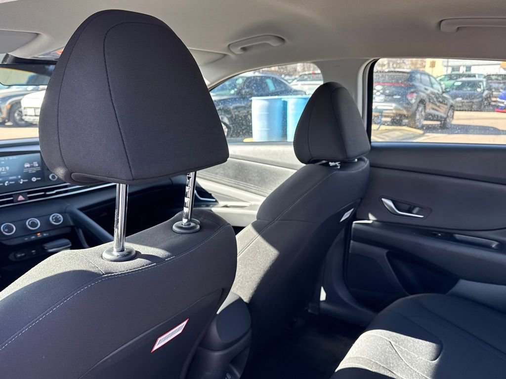 Certified 2026 Hyundai Elantra SE image 28