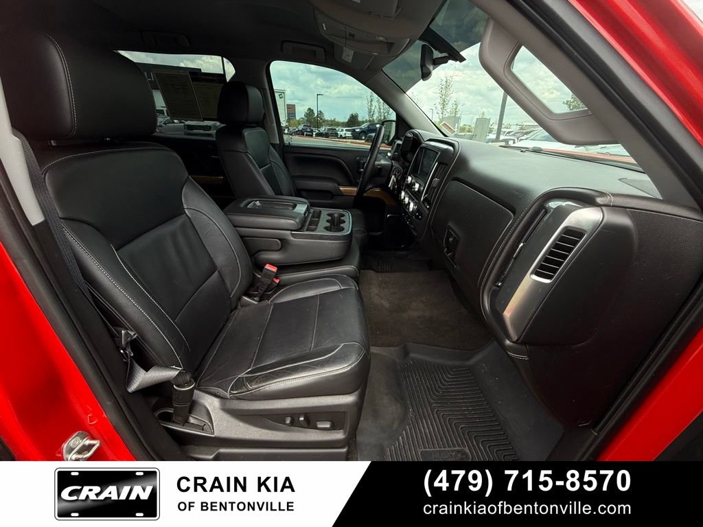 Used 2018 Chevrolet Silverado 1500 LTZ AWD/4WD image 31