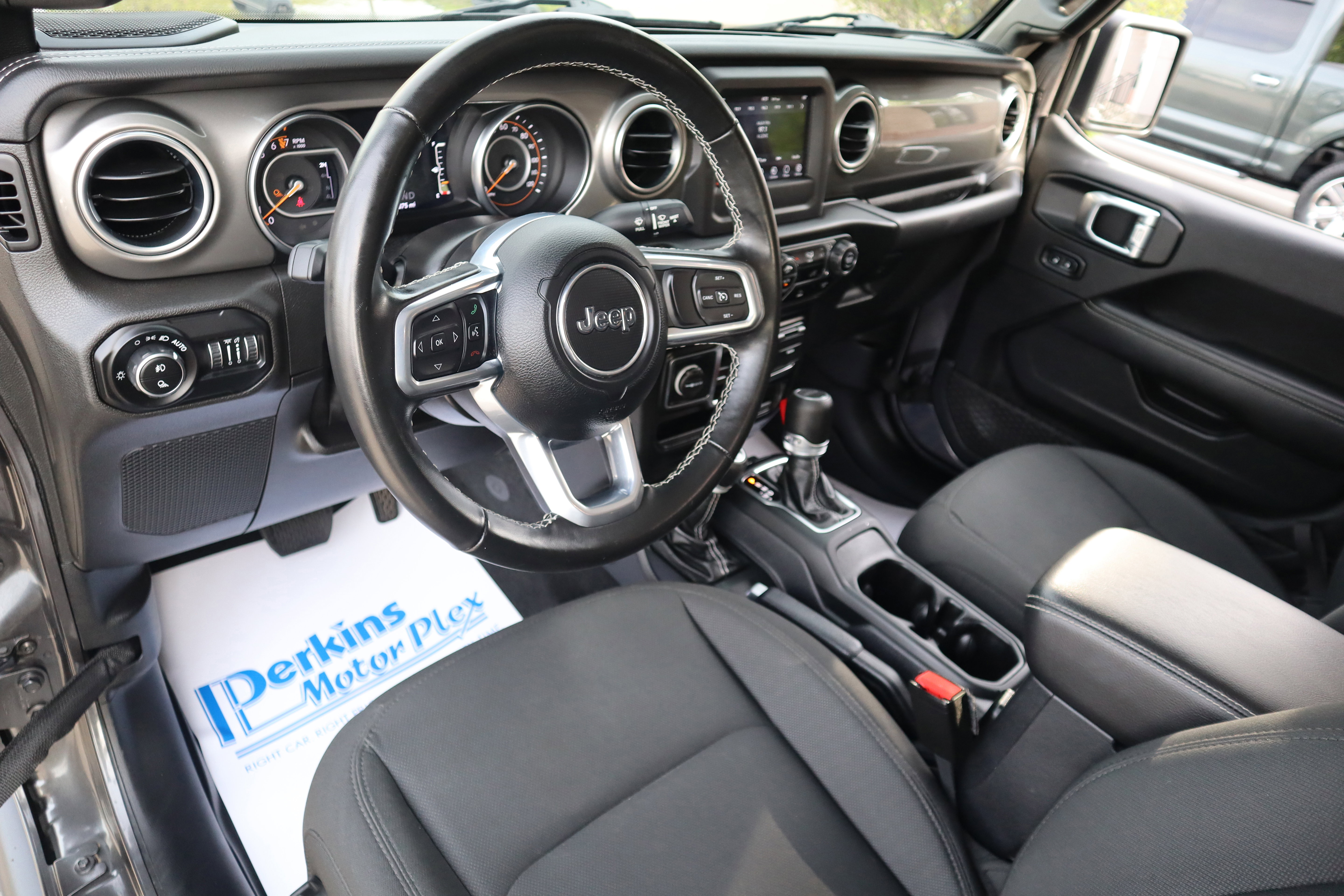 Used 2021 Jeep Gladiator Overland w/ Trailer Tow Package image 25