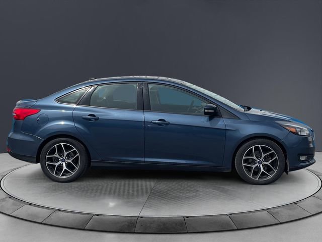 Used 2018 Ford Focus SEL w/ Cold Weather Package FWD image 6
