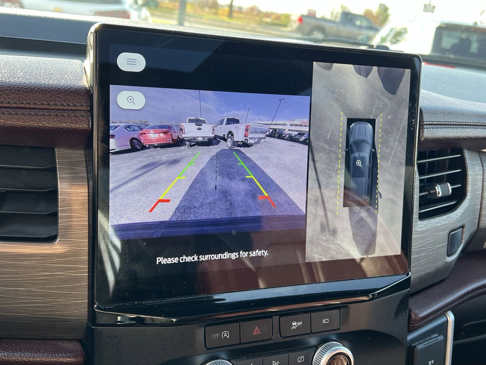 Used 2024 Ford Expedition Limited image 19