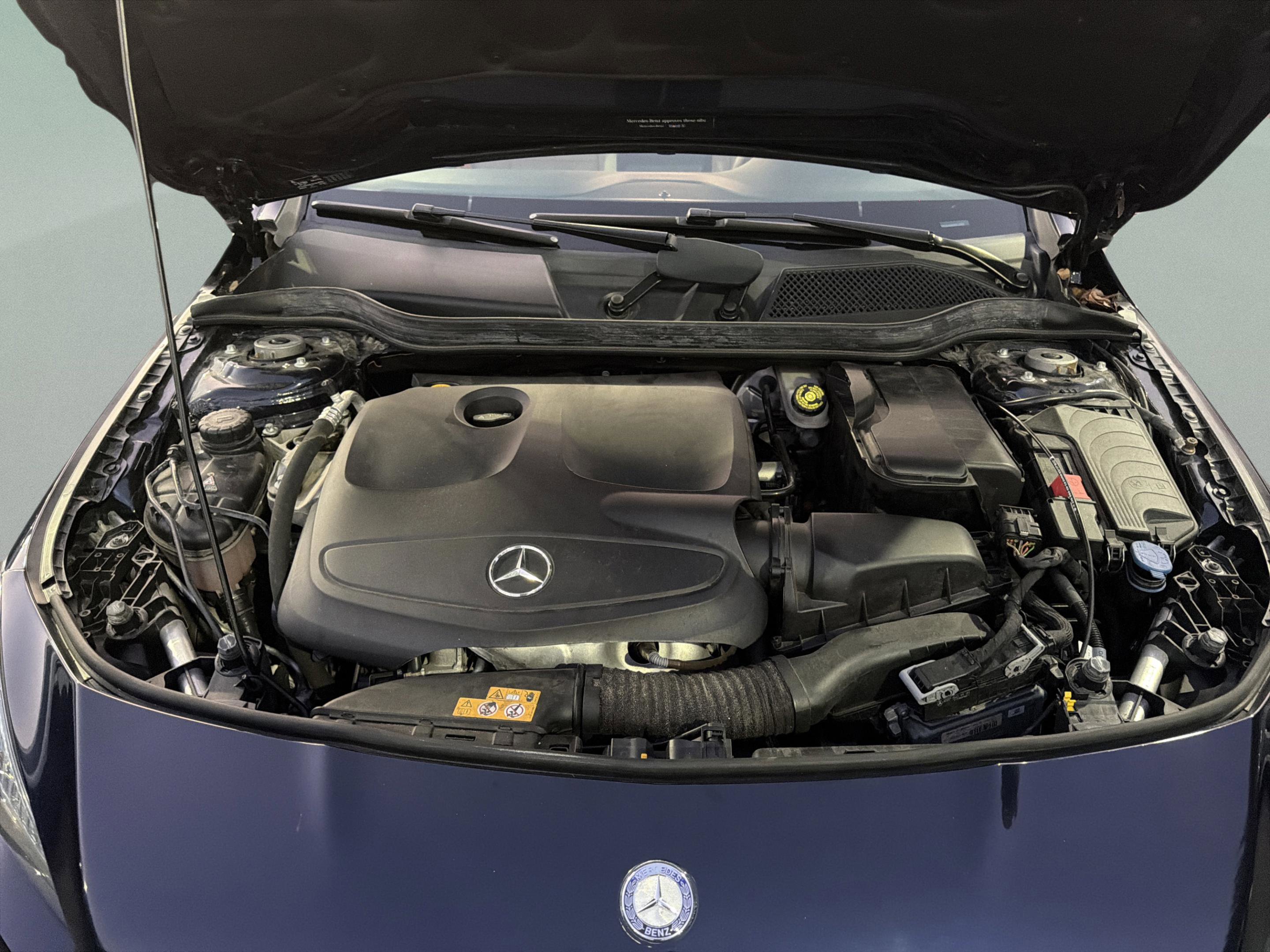 Used 2018 Mercedes-Benz CLA 250 image 28