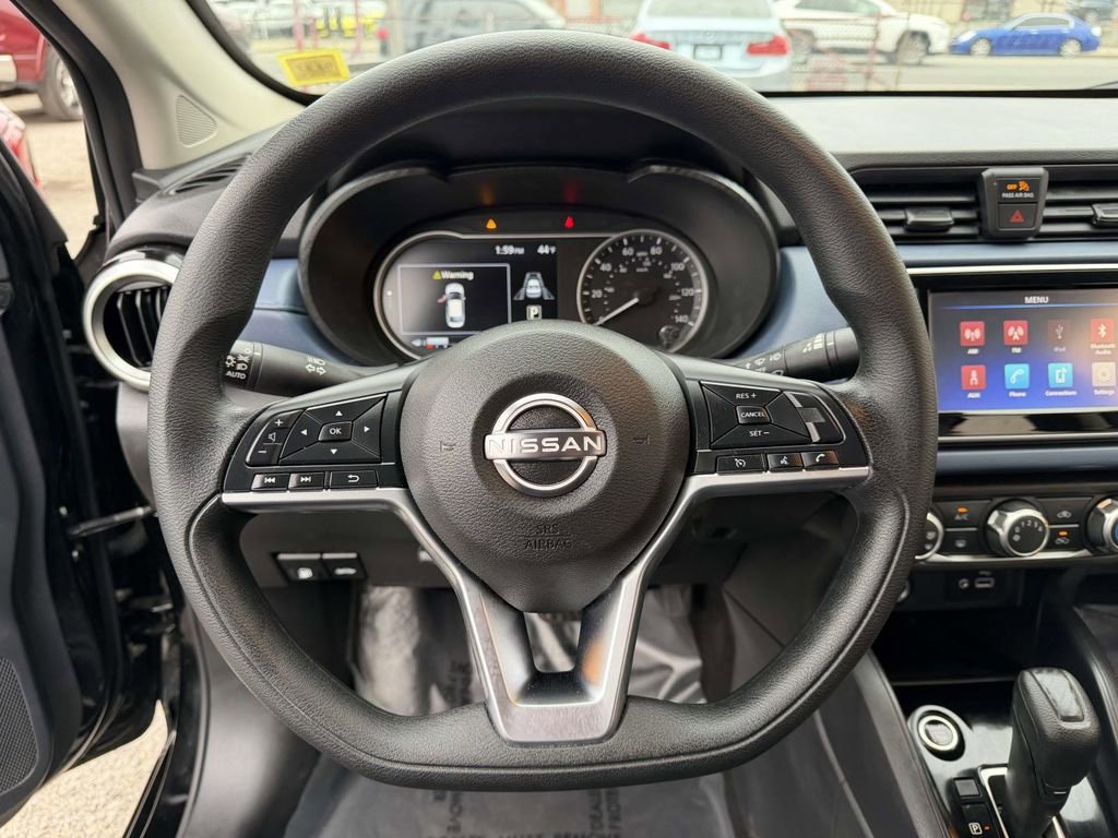 Used 2025 Nissan Versa SV image 22