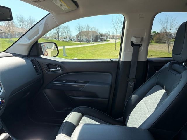 Used 2018 Chevrolet Colorado Z71 AWD/4WD image 16