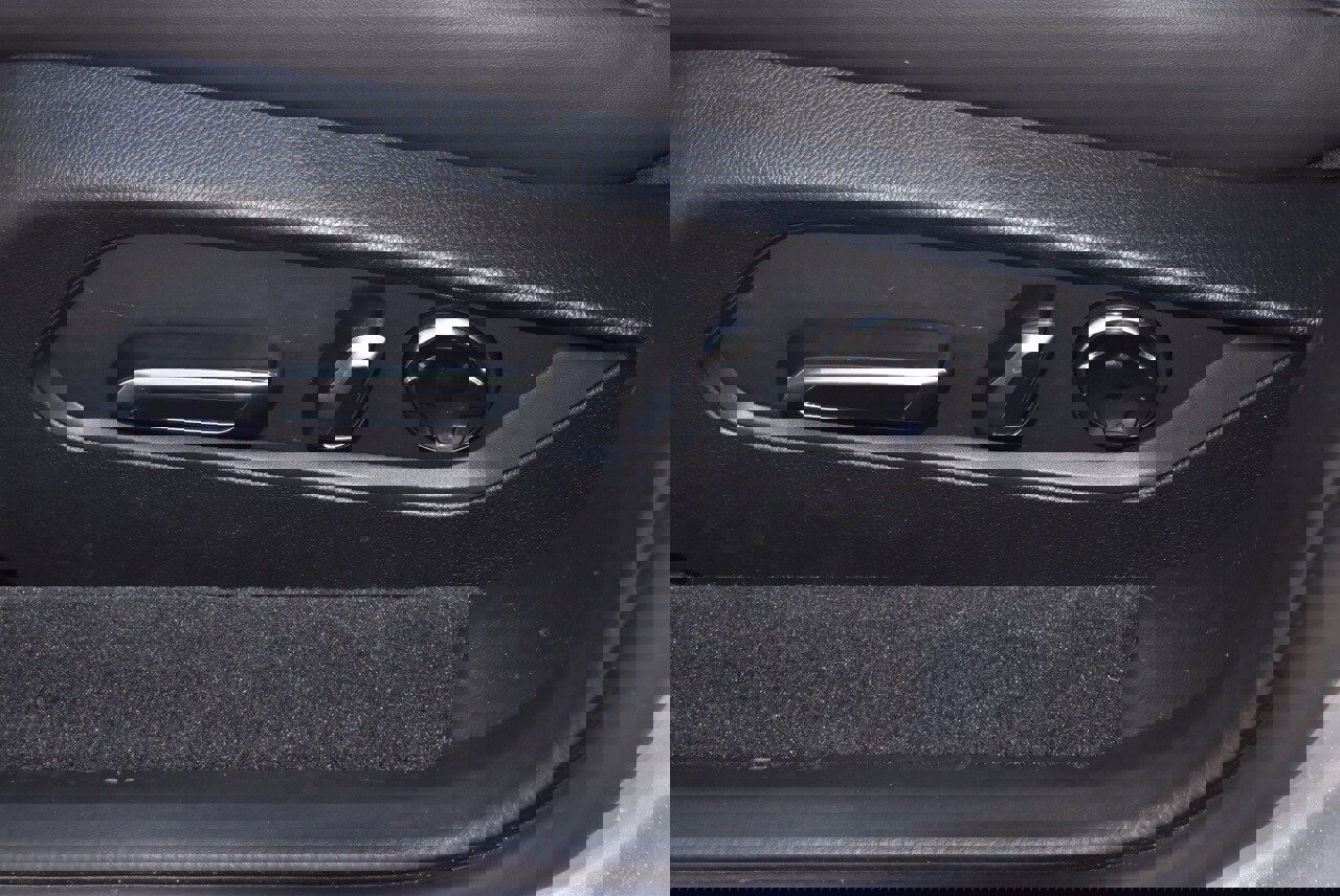 Used 2025 Acura TLX SH-AWD w/ A-SPEC Pkg image 35