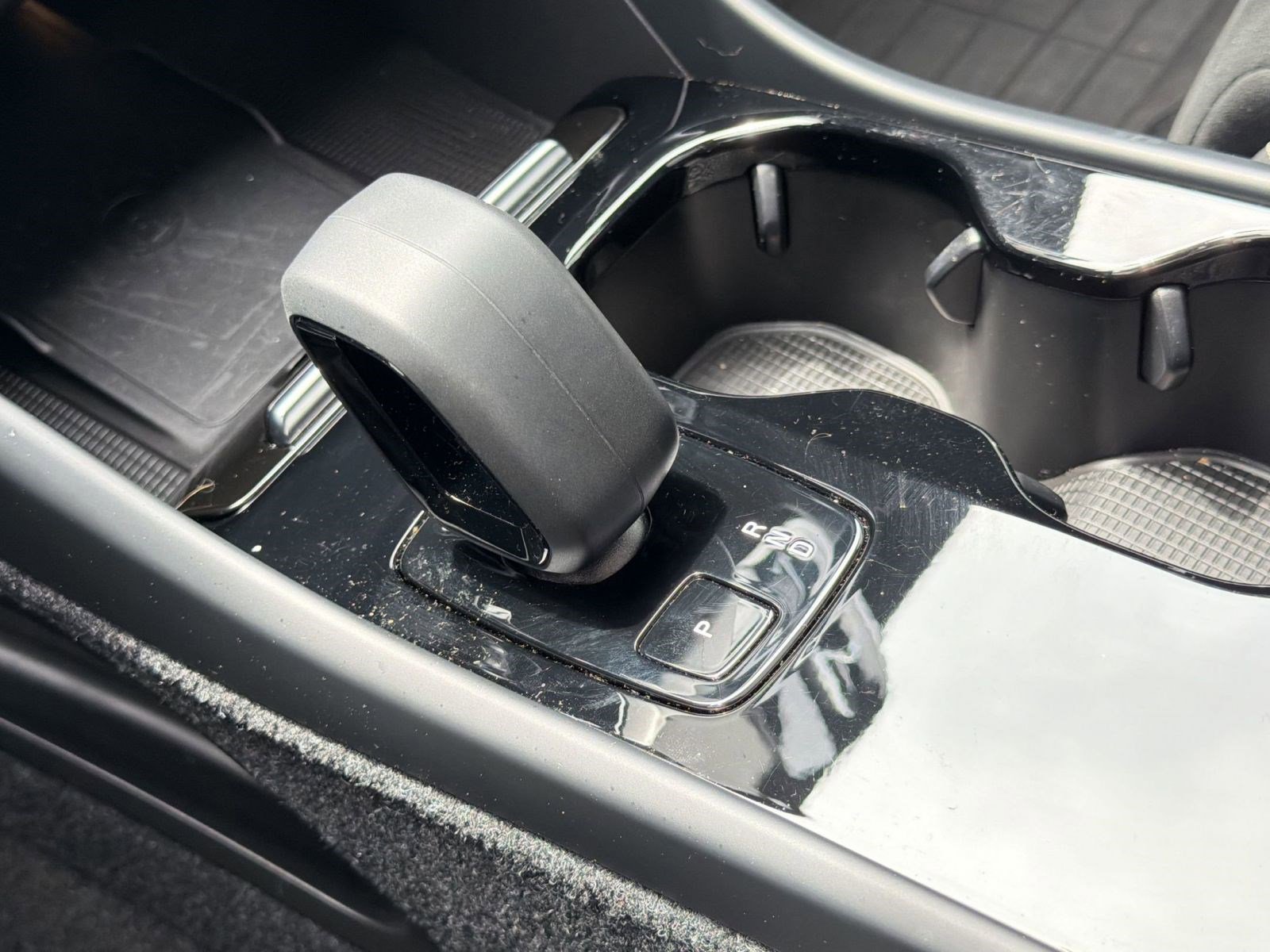 Certified 2023 Volvo C40 P8 Recharge Ultimate w/ Protection Package Premier image 23