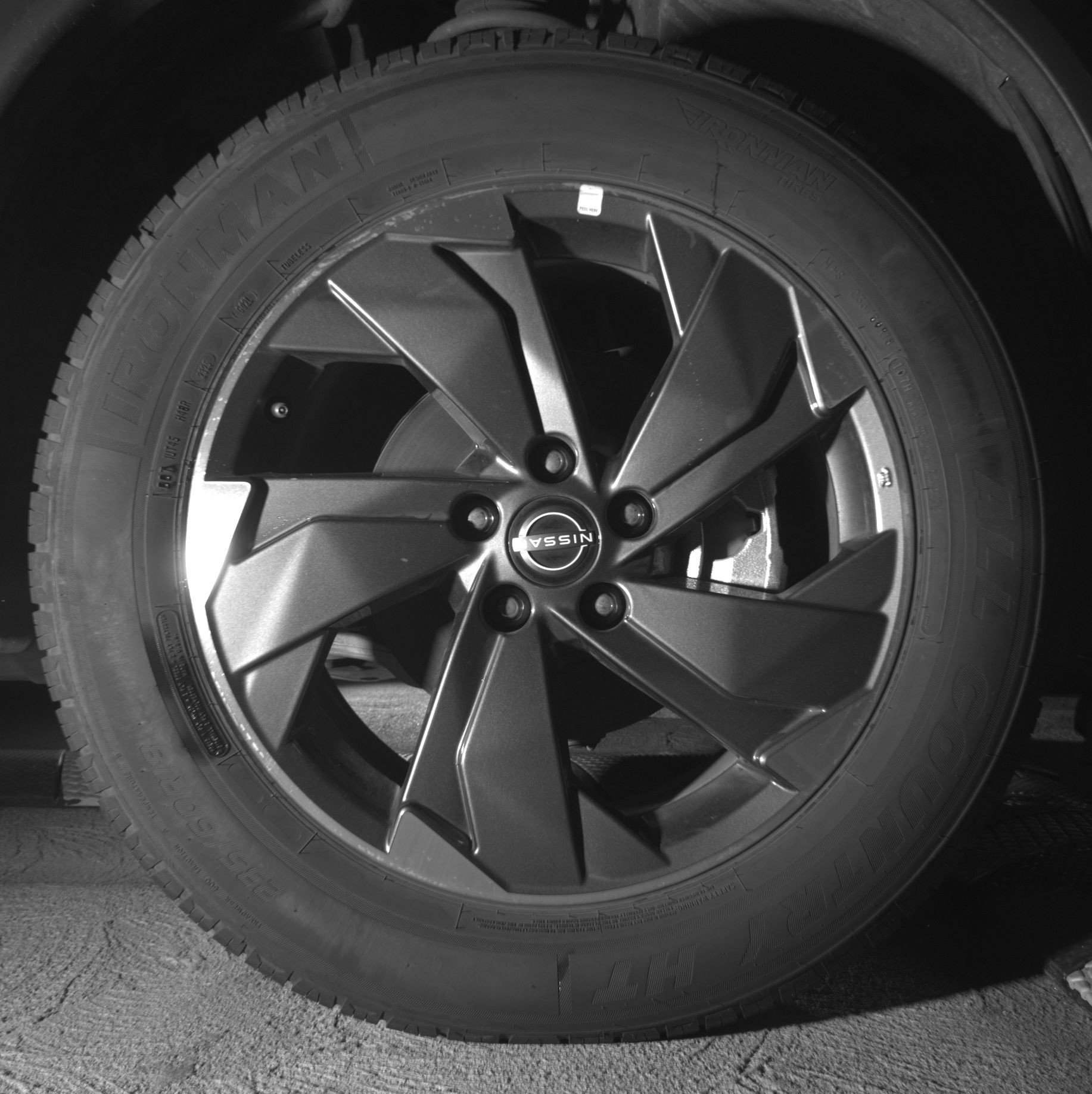 Used 2025 Nissan Rogue SV FWD image 13