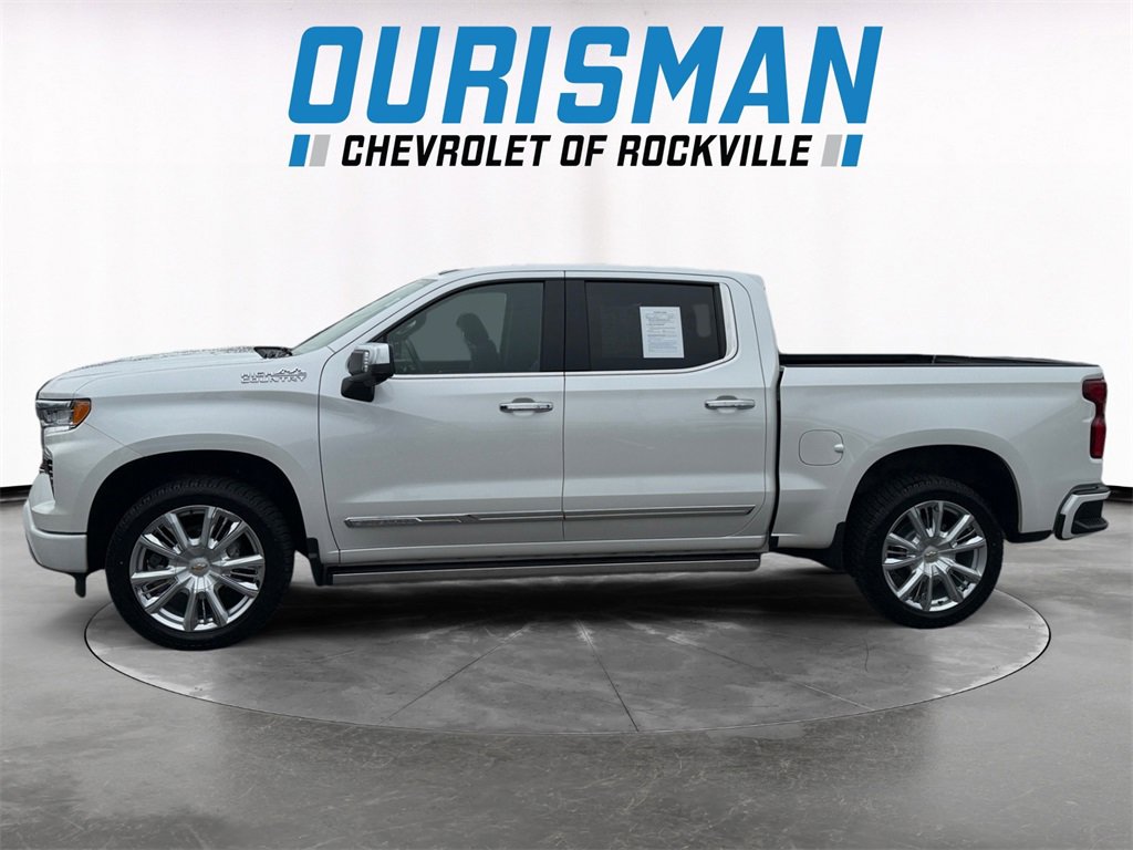 Used 2023 Chevrolet Silverado 1500 High Country w/ High Country Premium Package image 3