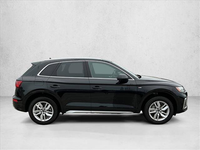 Used 2023 Audi Q5 2.0T Premium w/ Convenience Package AWD/4WD image 4