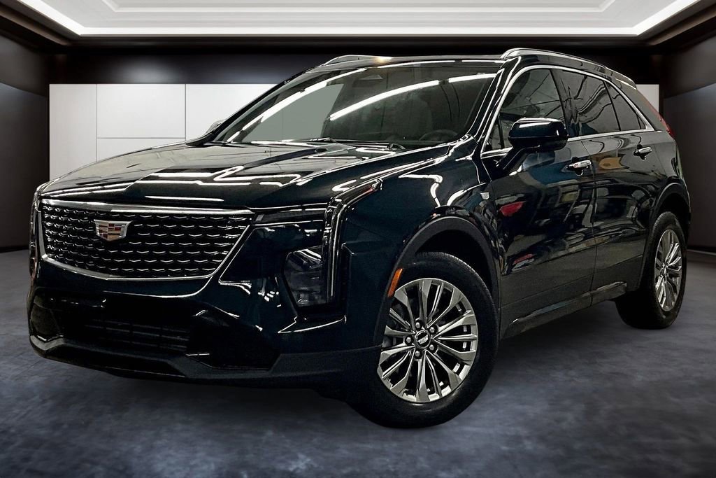 Certified 2024 Cadillac XT4 Premium Luxury w/ Cold Weather Package image 3