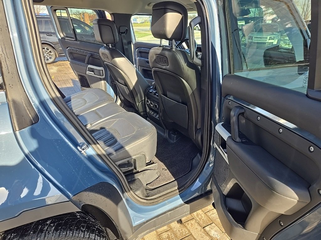 Used 2020 Land Rover Defender 110 HSE image 19