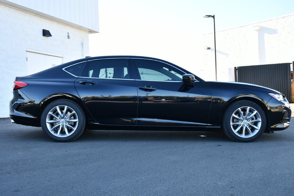Used 2023 Acura TLX FWD image 11