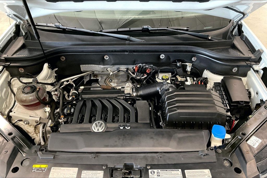 Used 2018 Volkswagen Atlas SEL Premium AWD/4WD image 32