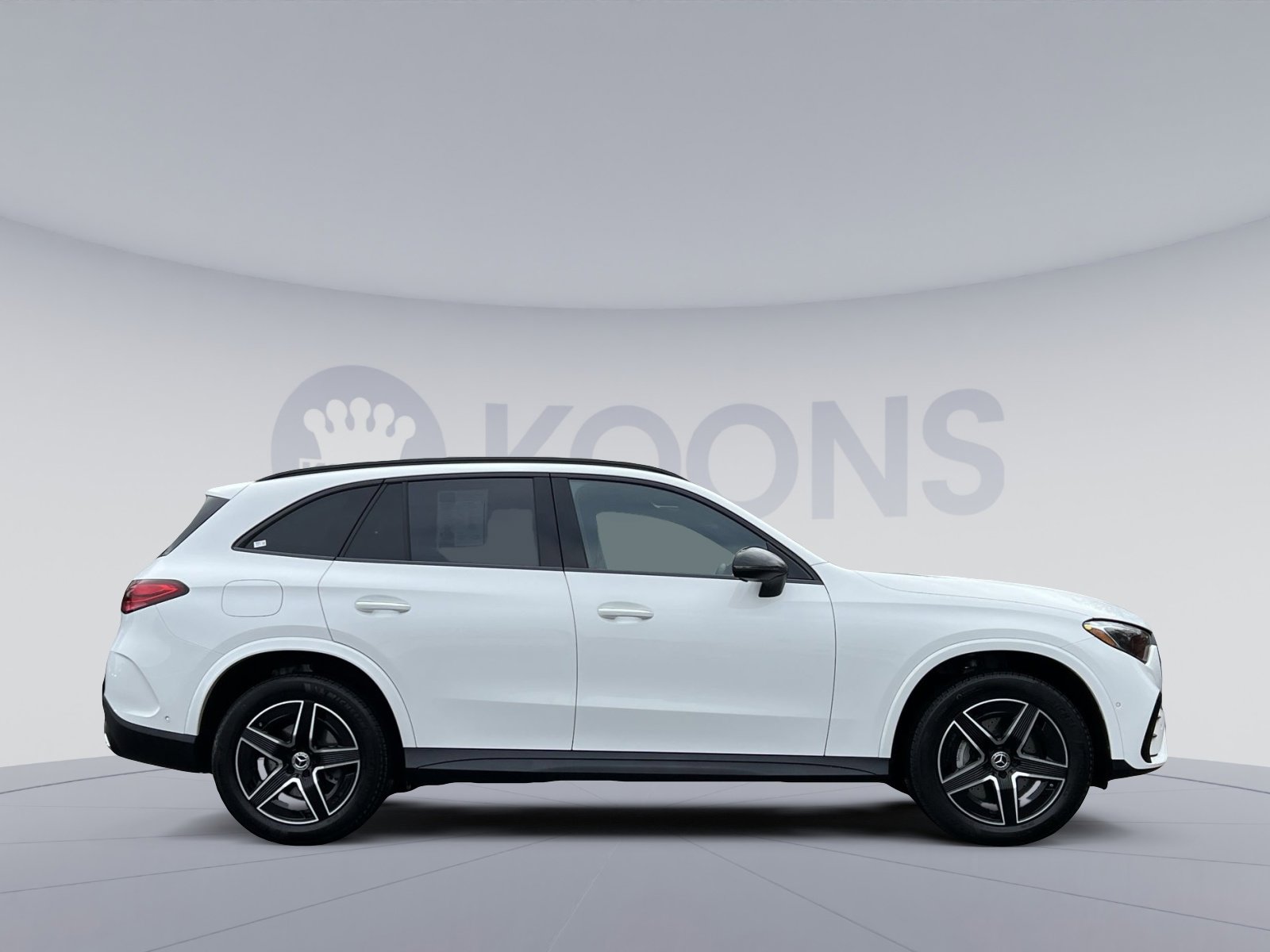 Certified 2025 Mercedes-Benz GLC 300 4MATIC image 7