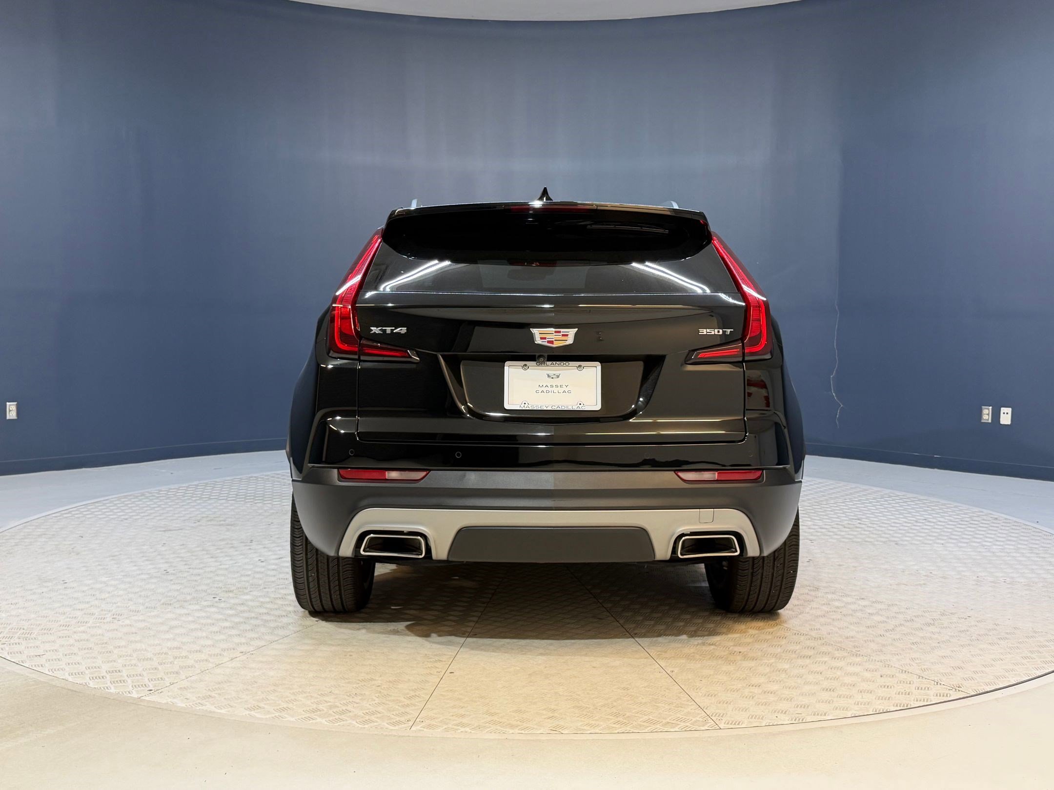 Certified 2023 Cadillac XT4 Premium Luxury w/ Driver Assist Package FWD image 10
