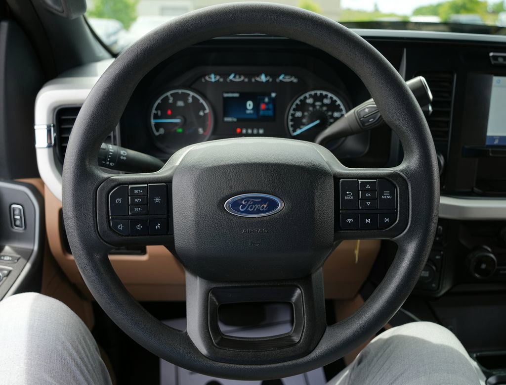 Used 2023 Ford F350 XLT w/ 360-Degree Camera Package AWD/4WD image 14