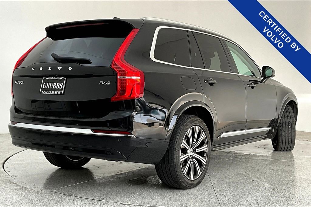 Used 2023 Volvo XC90 B6 Plus image 2