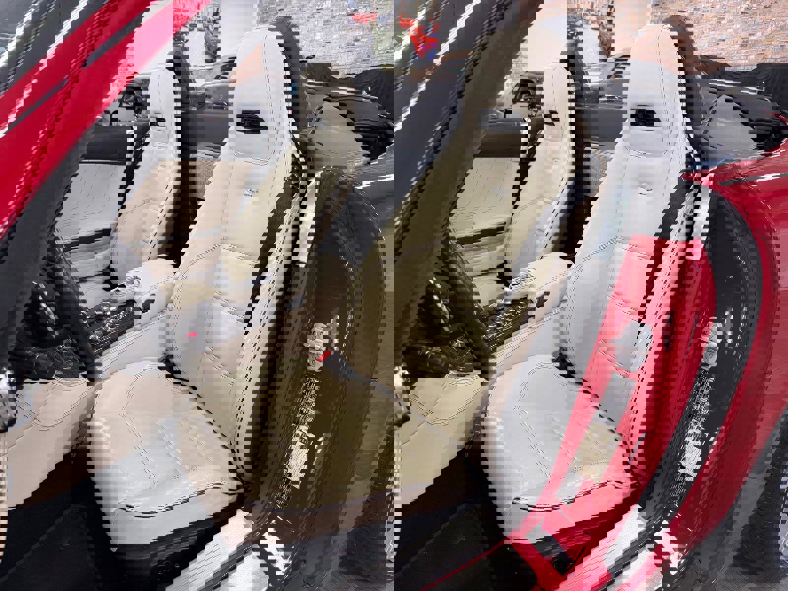 Used 2012 Mercedes-Benz SLS AMG Roadster image 38