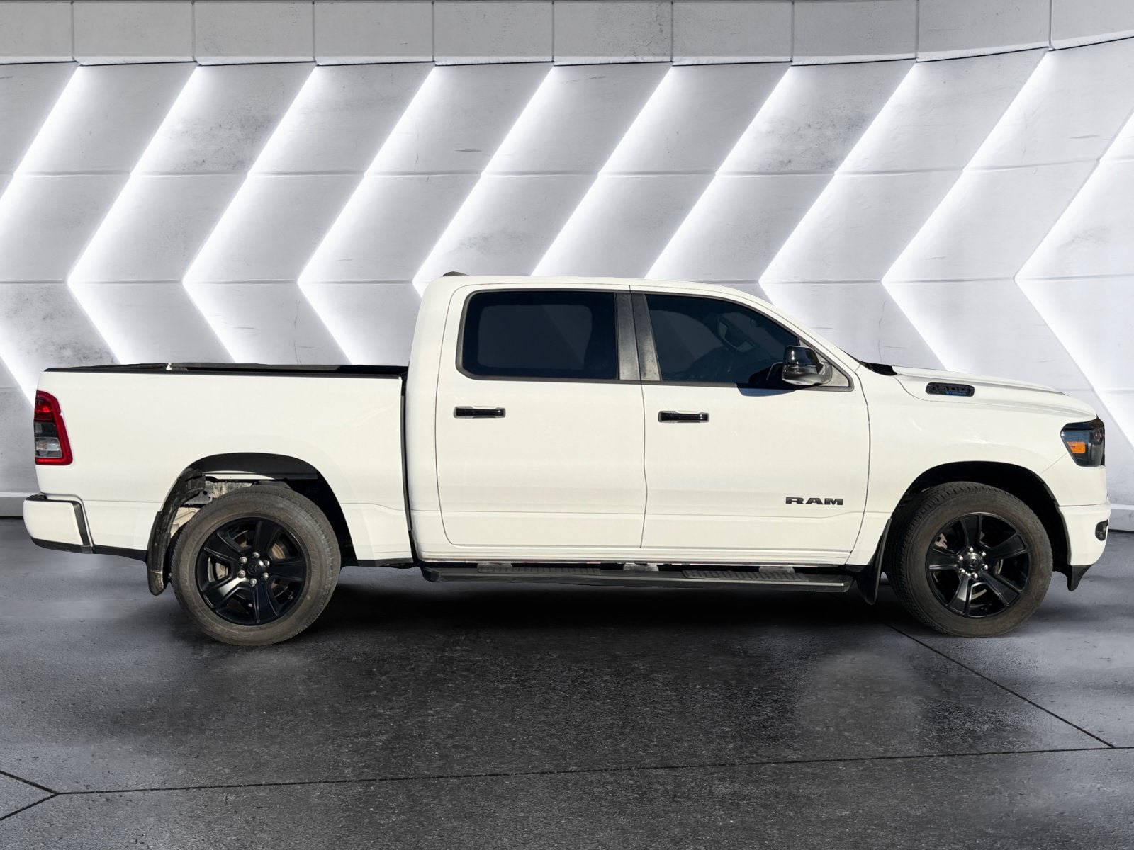 Used 2023 RAM 1500 Big Horn AWD/4WD image 6