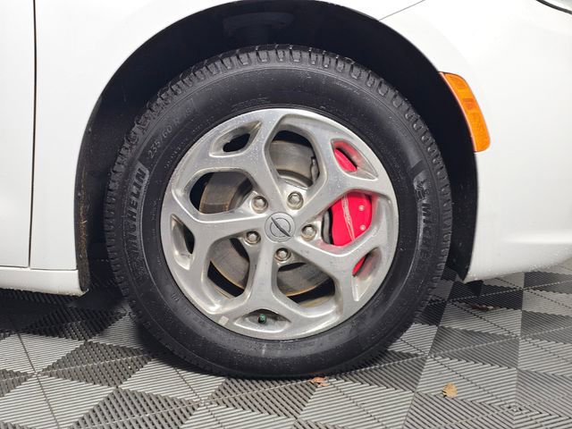 Used 2021 Chrysler Pacifica Limited image 9