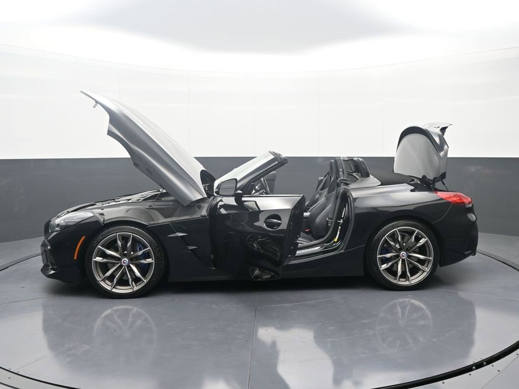 Used 2023 BMW Z4 M40i w/ Premium Package image 38