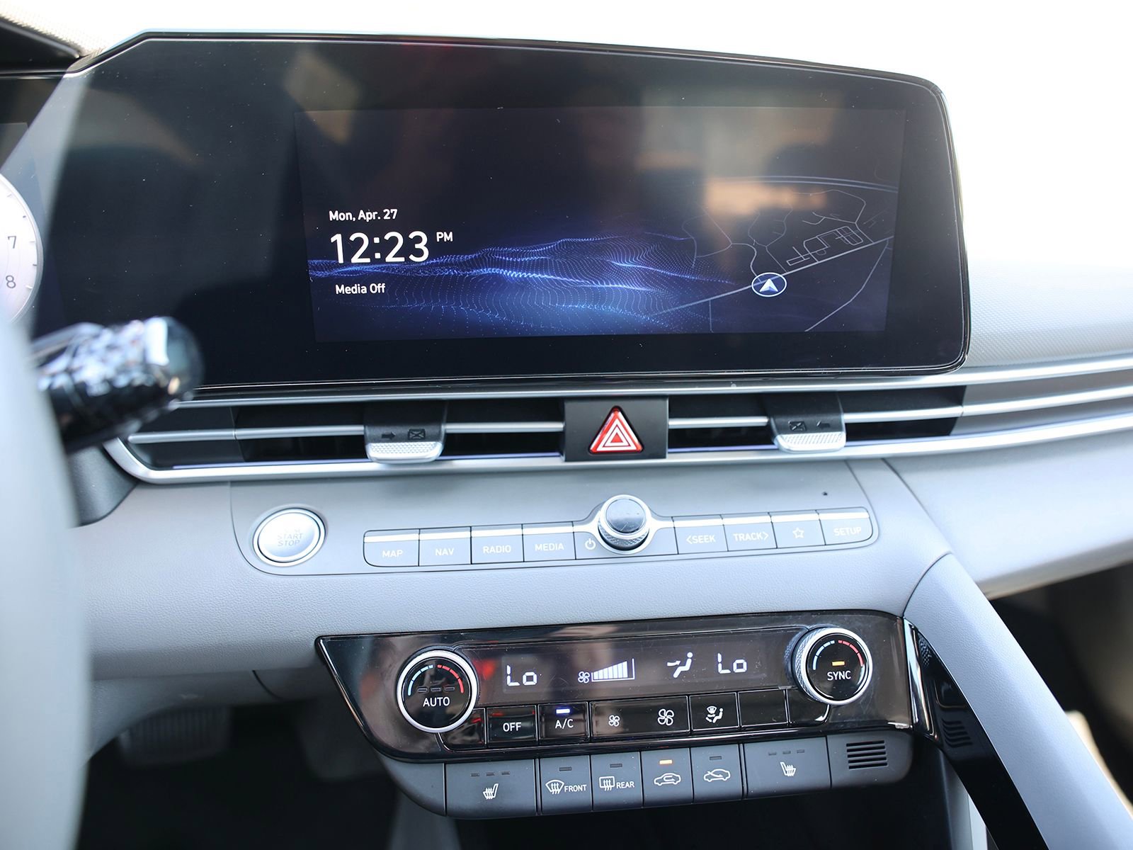 Used 2025 Hyundai Elantra SEL FWD image 20