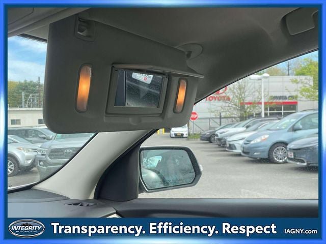 Used 2023 GMC Acadia Denali w/ Denali Technology Package AWD/4WD image 33