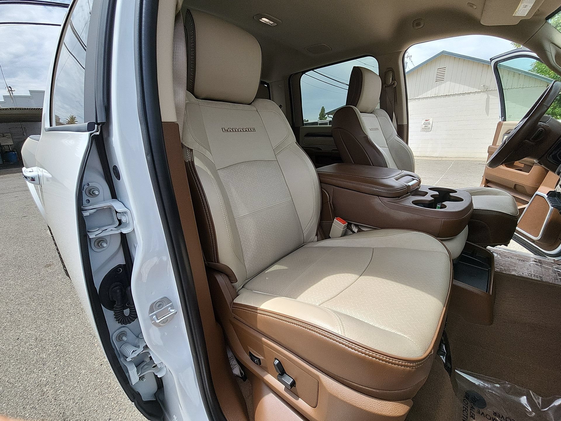 Certified 2021 RAM 3500 Laramie AWD/4WD image 24