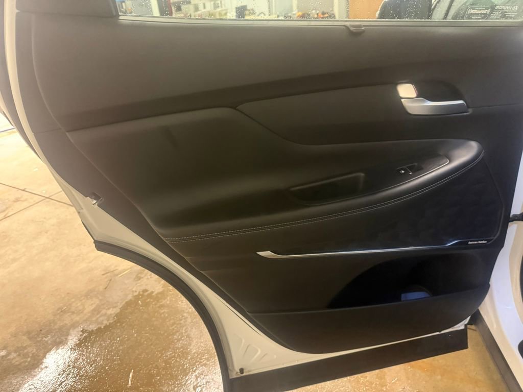 Certified 2023 Hyundai Santa Fe SEL Premium image 17
