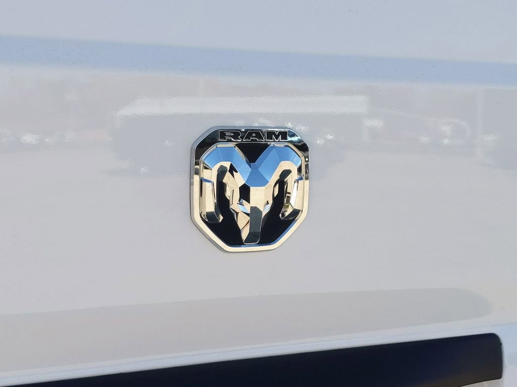 New 2025 RAM ProMaster 1500 w/ Quick Order Package 22G SLT image 11