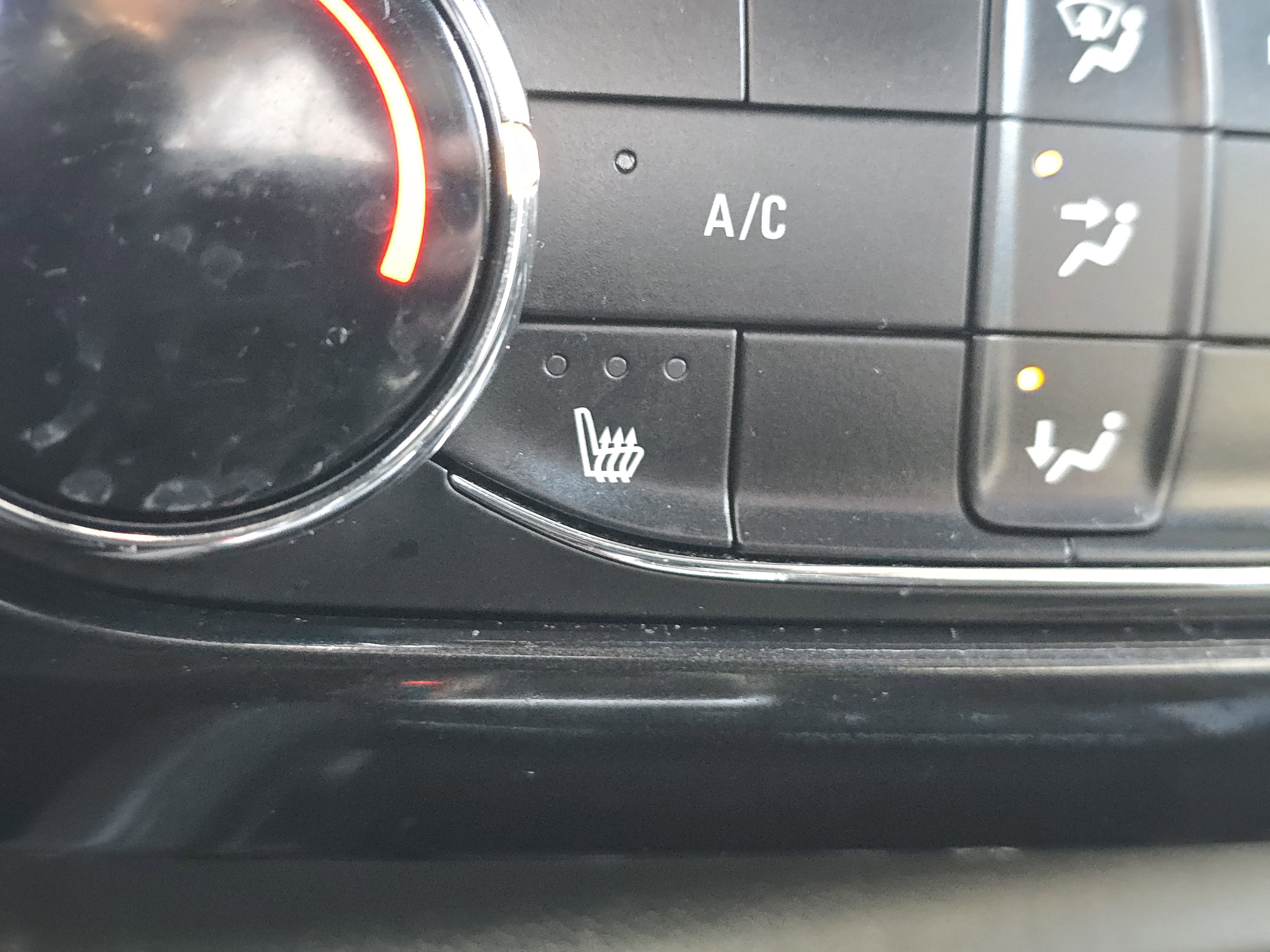 Used 2024 Chevrolet TrailBlazer RS image 25