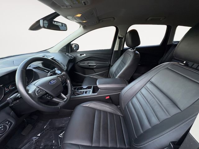 Used 2017 Ford Escape Titanium image 9