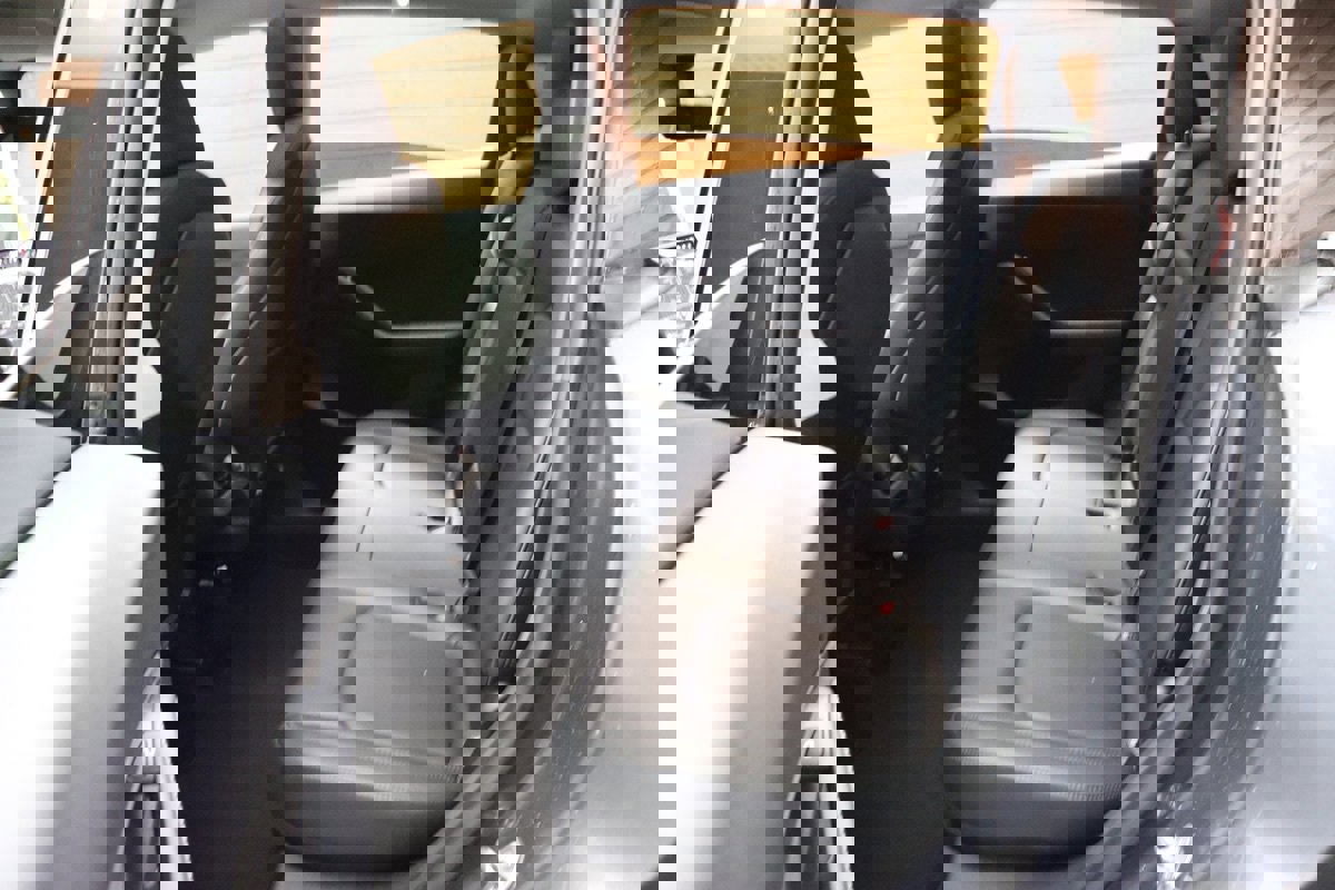 Used 2023 Tesla Model Y Performance image 33