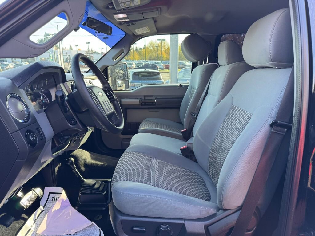 Used 2012 Ford F350 XLT w/ XLT Interior Pkg image 18